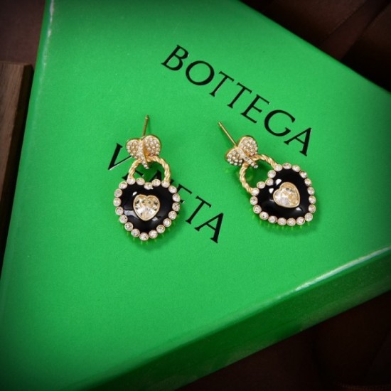 Overseas popular earrings 2023SS BOTTEGA VENETA Bottega Veneta Overseas popular earrings 2023SS BOTTEGA VENETA Bottega Veneta